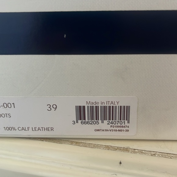 NIB GIVENCHY G CUBE BLACK ANKLE BOOTS. 39 - Picture 11 of 11